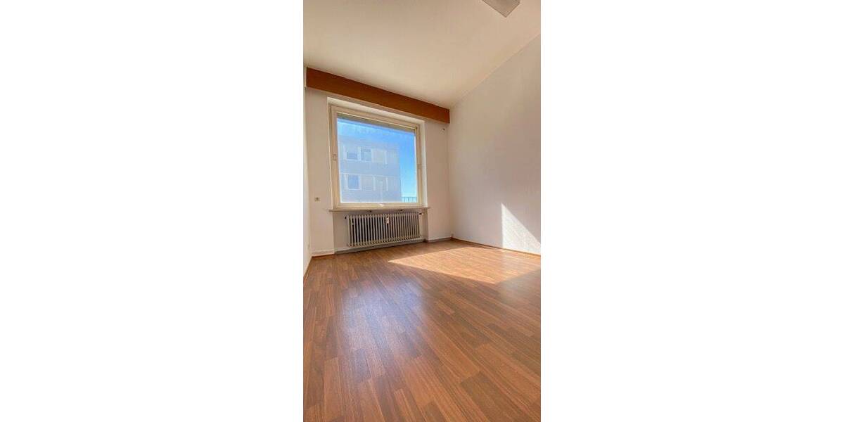 Gewerbeobjekt Freilassing - 1 Zimmer, 17 m&sup2;, 210&euro; | Angebot:26318738