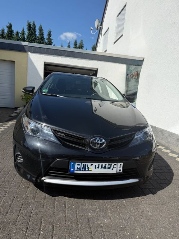 Auris