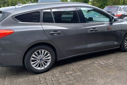 Ford Focus 75.500 km 12.980 &euro; Vreden-Ortsteil Ammeloe 48691