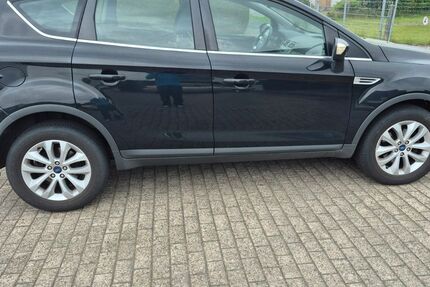 Ford Kuga 209.500 km 5.500 &euro; Bremerhaven 27574