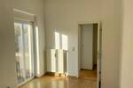 Ab Sept. 2025: 3-Zimmer-Wohnung mit Laminatboden, Balkon, Einbauküche & kleinem Bad mit Dusche