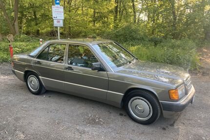Mercedes-Benz 190 210.000 km 4.900 &euro; Dortmund 44309