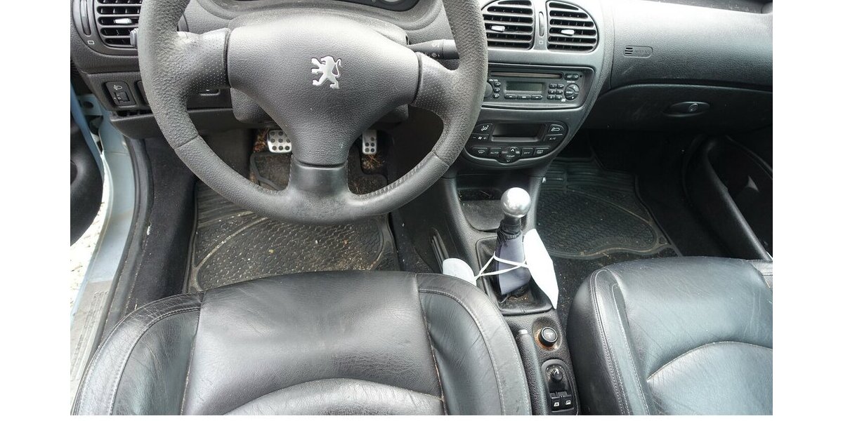 Peugeot 206 CC Platinum ohne TÜV fahrbereit 161.500 km 400 &euro; Neumarkt/OPf 92318