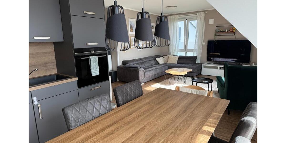 Provisionsfrei: Dachgeschosswohnung, Barrierefrei, Ausbaureserve 3 zimmer