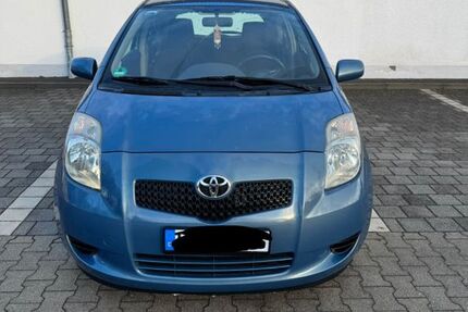 Toyota Yaris 206.000 km 1.700 &euro; Sarstedt 31157