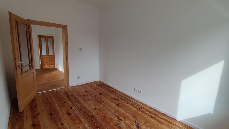 Hochparterre Storkow (Mark) - 4 Zimmer, 130 m&sup2;, 1.400&euro; | Angebot:25390699