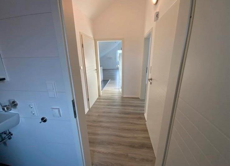 Dachgeschoßwohnung Esens - 1 Zimmer, 65 m&sup2;, 600&euro; | Angebot:25398189