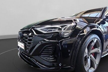 Audi SQ8 e-tron 9.122 km 68.910 &euro; Baden Baden 76532