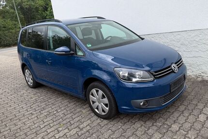 VW Touran 146.000 km 7.900 &euro; Alsbach 64665