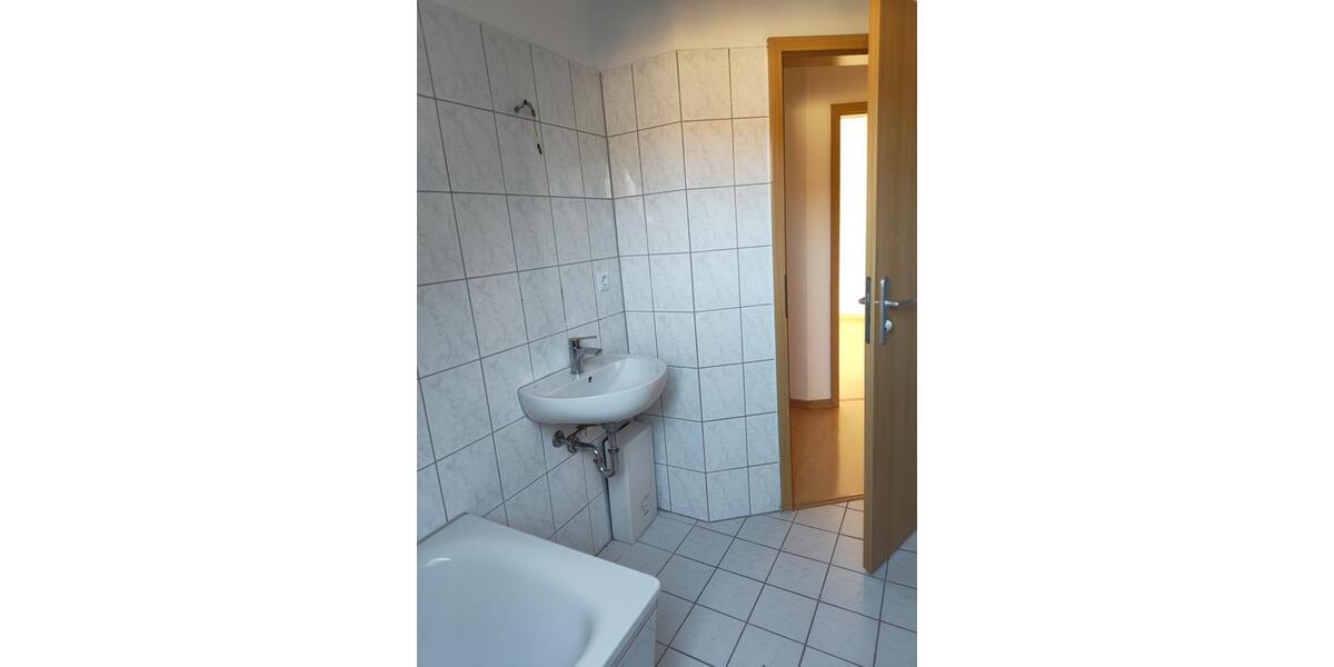 Dachgeschoßwohnung Cottbus Spremberger Vorstadt - 4 Zimmer, 90 m&sup2;, 738&euro; | Angebot:26233438