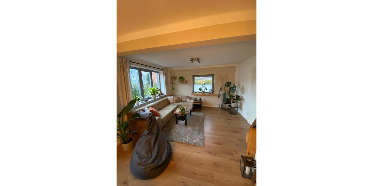 Etagenwohnung Bordesholm - 3 Zimmer, 110 m&sup2;, 800&euro; | Angebot:26150570