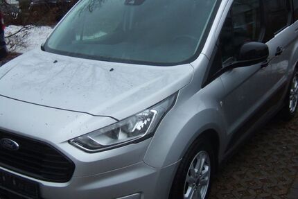 Ford Tourneo Connect 1.630 km 19.800 € Glonn 85625