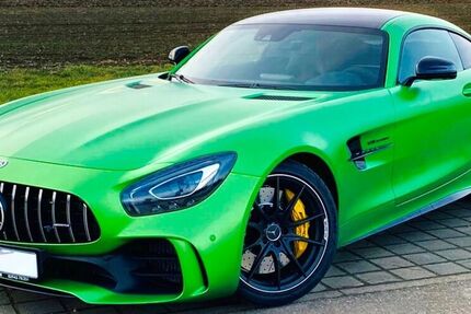 Mercedes AMG GT R