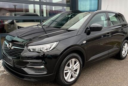 Opel Grandland (X) 99.300 km 11.790 &euro; Traunstein 83278