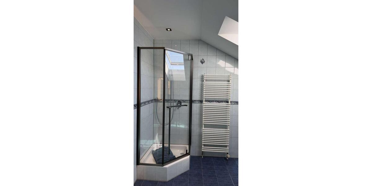 Dachgeschoßwohnung Bruckmühl - 2 Zimmer, 85 m&sup2;, 1.100&euro; | Angebot:26374916