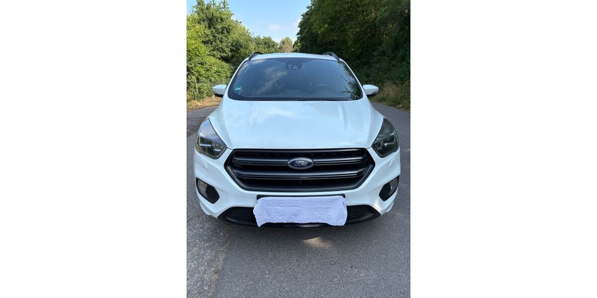 Ford Kuga 90.000 km 14.299 &euro; Waldenbuch 71111