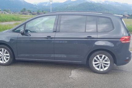 VW Touran 142.510 km 13.600 &euro; Oberaudorf 83080