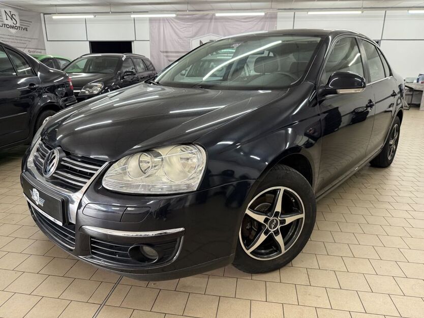 VW Jetta 136.000 km 4.990 € Schmelz 66839