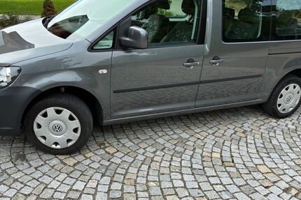 VW Caddy Maxi 121.000 km 10.999 &euro; Kirchenthumbach 91281