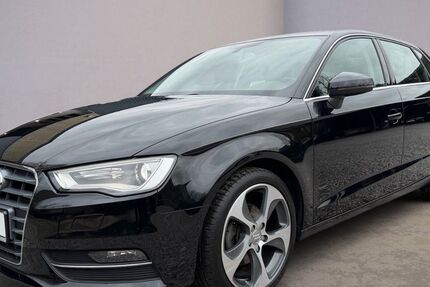Audi A3 93.000 km 14.490 &euro; Linnich 52441