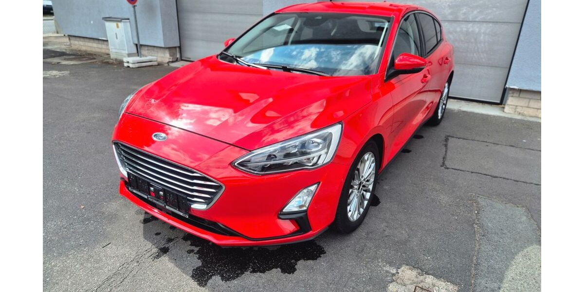 Ford Focus 10.761 km 16.990 &euro; Berlin 13435