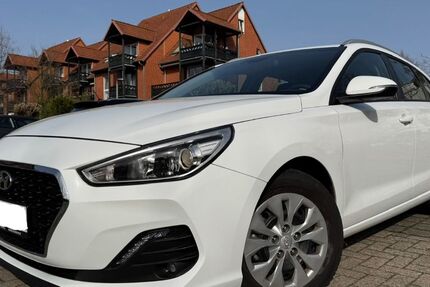 Hyundai i30 6.879 km 14.799 &euro; Harsum 31177