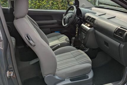 VW Fox 145.742 km 2.500 &euro; Preußisch Oldendorf 32361