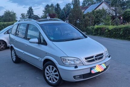 Opel Zafira Electric 221.159 km 2.499 &euro; Berlin 12351