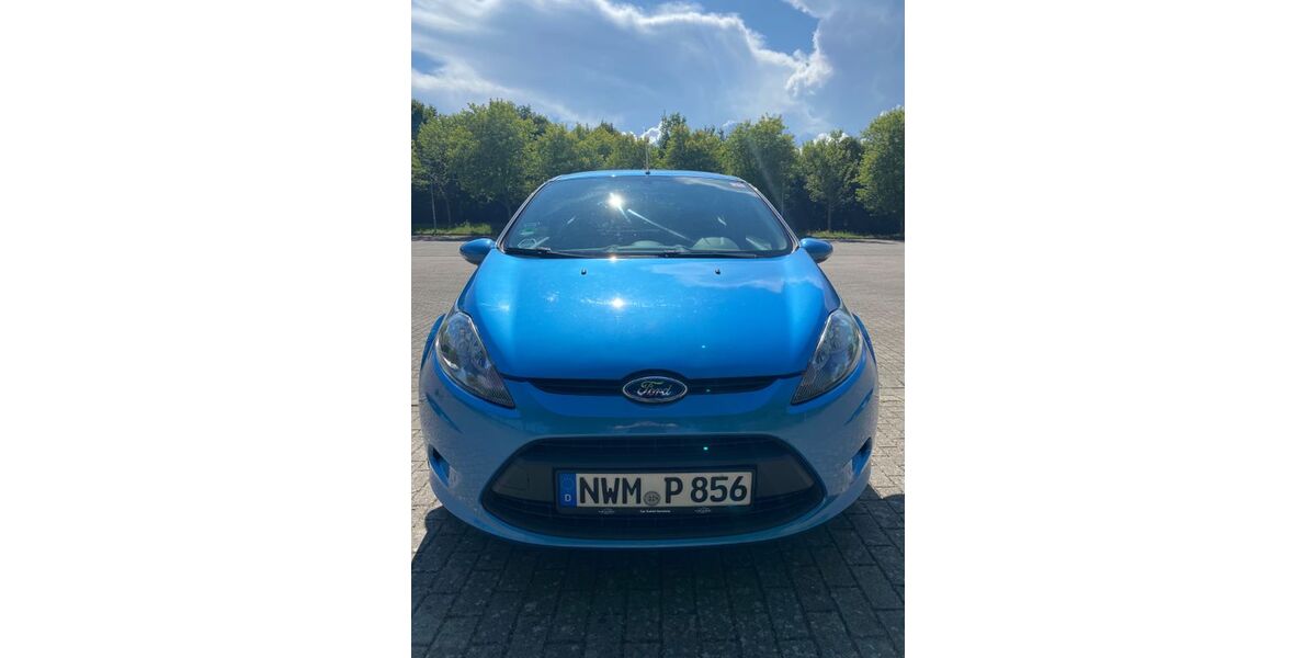 Ford Fiesta 129.597 km 2.600 &euro; Herrnburg 23923