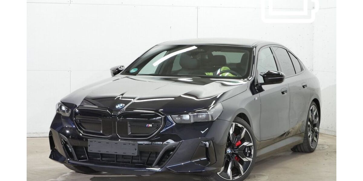 BMW i5 3.750 km 79.990 &euro; Mönchengladbach 41066