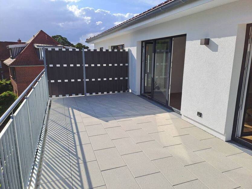 hochwertige 2-Zimmer-NEUBAU-PENTHOUSE-Wohnung (KfW 55) mit Dachterrasse & Fahrstuhl