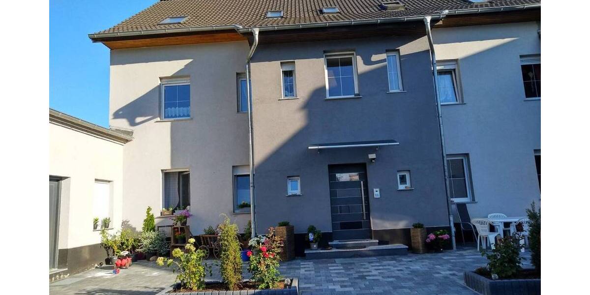 3-Raumwohnung in Hörlitz mit EBK 3 zimmer