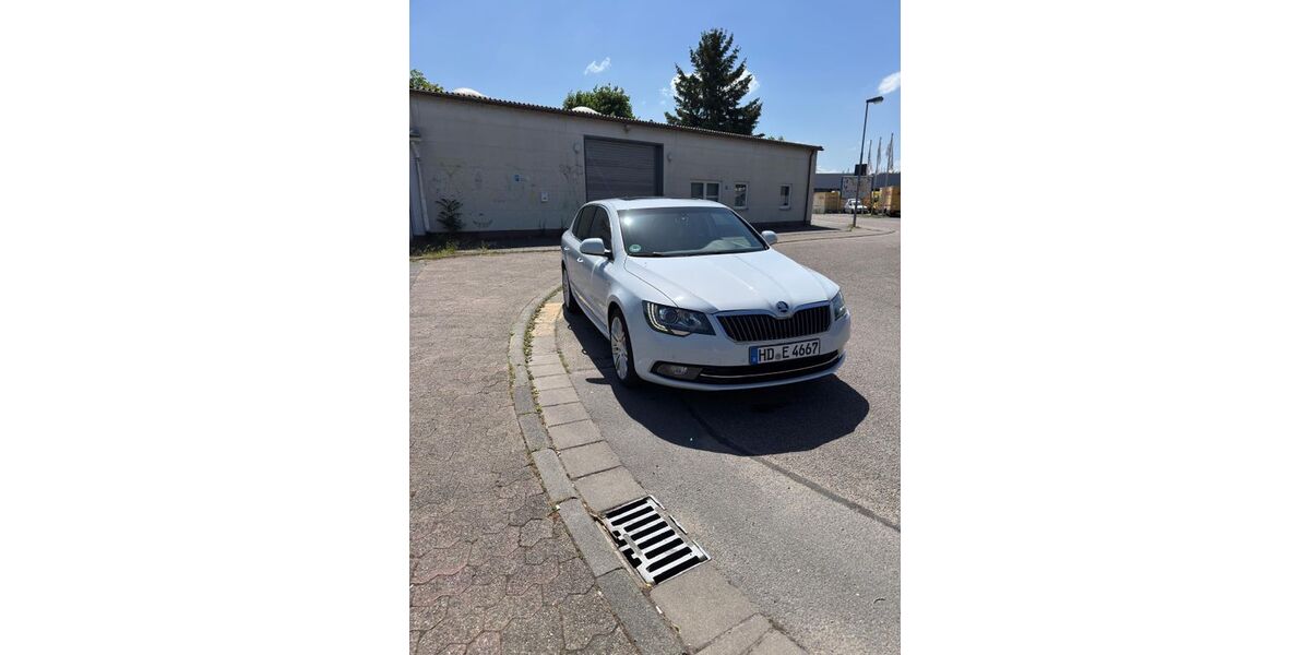 Skoda Superb 120.000 km 13.700 &euro; Heidelberg 69126