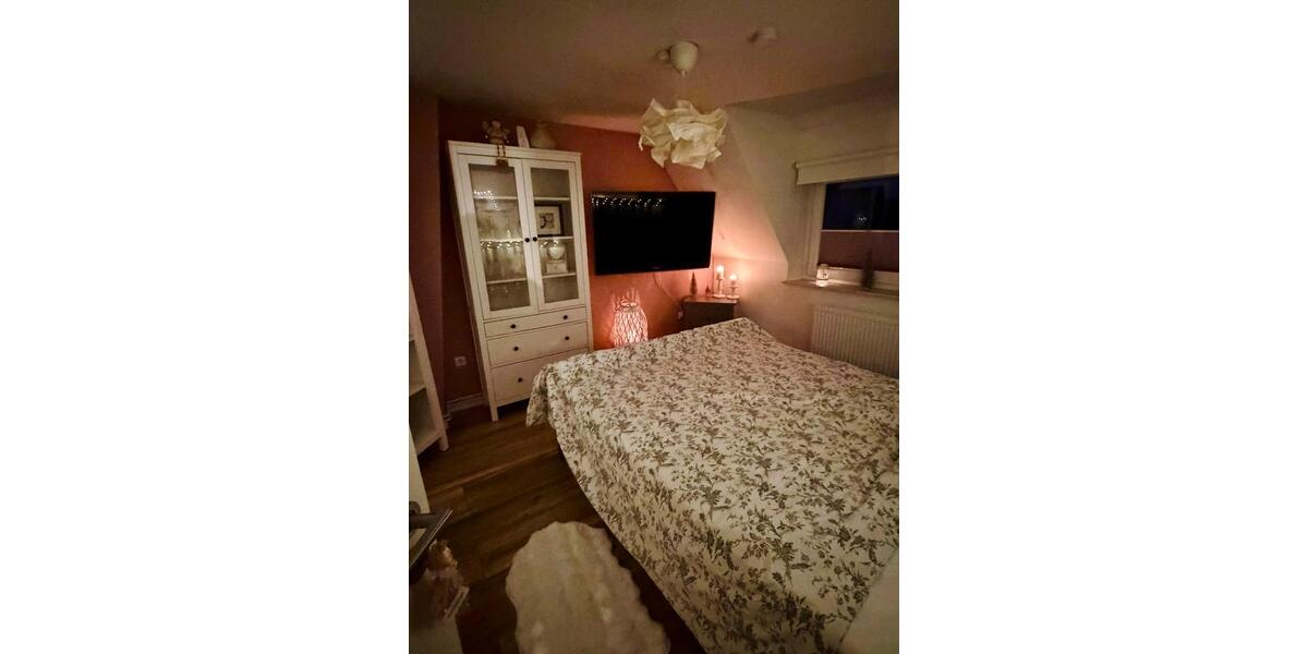 Dachgeschoßwohnung Bremerhaven Schiffdorferdamm - 4 Zimmer, 78 m&sup2;, 530&euro; | Angebot:25426762