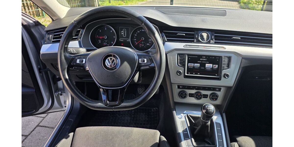 VW Passat 217.000 km 10.000 &euro; Irlbach 94342