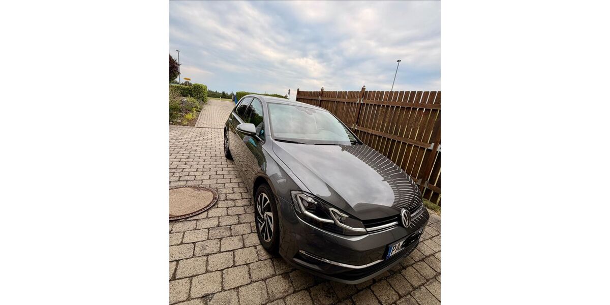 VW Golf 101.399 km 15.100 &euro; Passau 94034