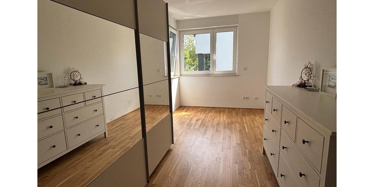 Reihenhaus Rüsselsheim am Main - 6 Zimmer, 144 m&sup2;, 2.300&euro; | Angebot:26536363