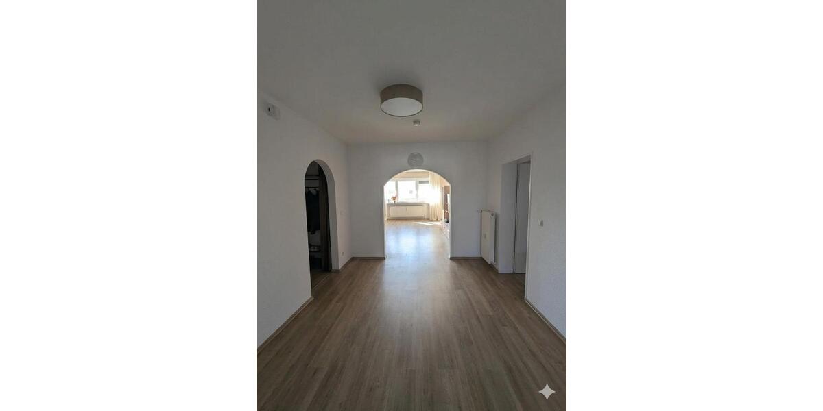 Erdgeschoßwohnung Ampfing - 3 Zimmer, 82 m&sup2;, 950&euro; | Angebot:26393669