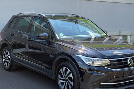 VW Tiguan 219.500 km 18.799 &euro; Bonn 53127