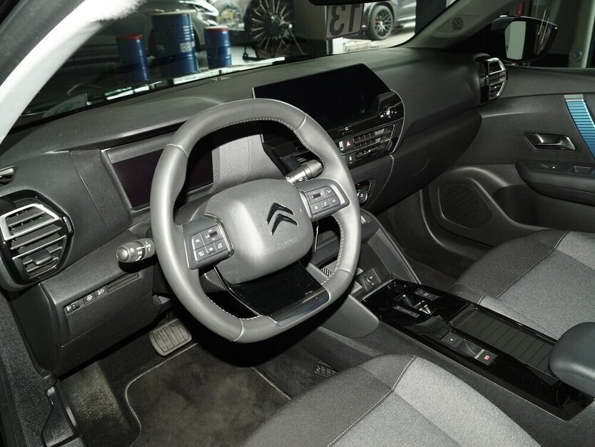 e-C4 136 Feel 50KWh CARPLAY Batteriezertifikat