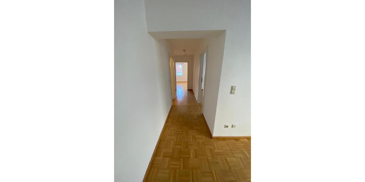 Etagenwohnung Uelzen - 3 Zimmer, 70 m&sup2;, 600&euro; | Angebot:26671628