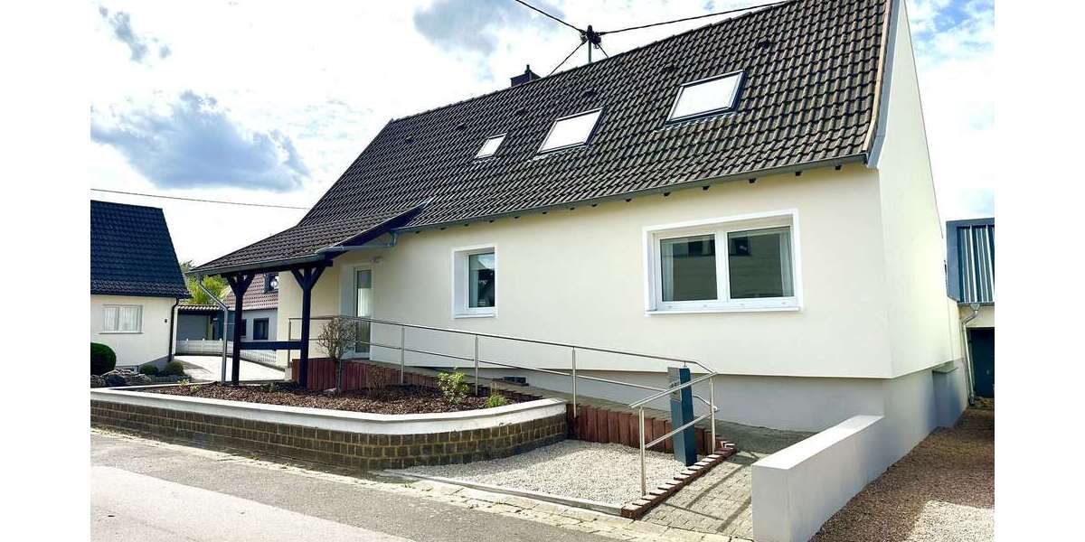 Haus zum Mieten in Wadgassen 1.190 € 110 m² 5 zimmer