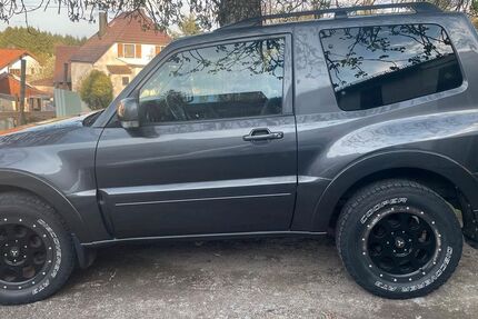 Mitsubishi Pajero 60.300 km 31.500 &euro; Mainhardt 74535