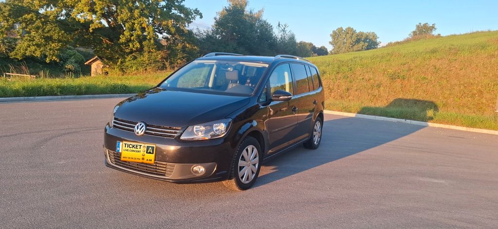 VW Touran 185.100 km 7.850 &euro; Thannhausen 86470