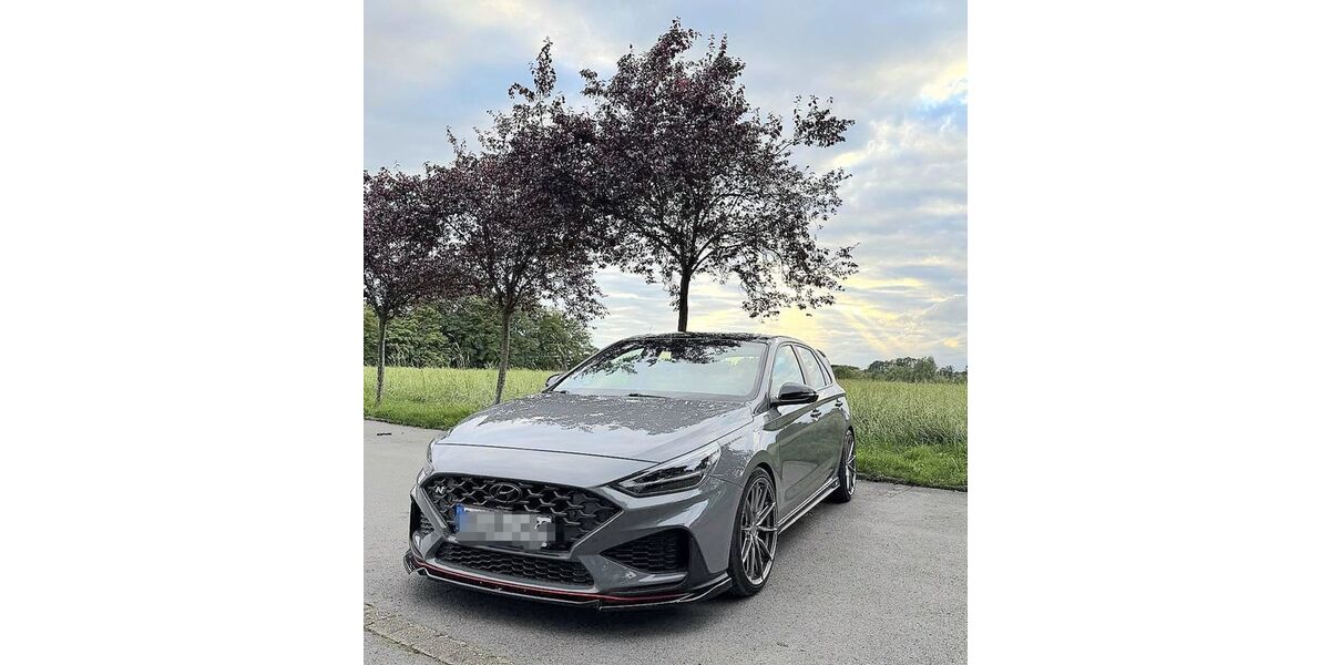 Hyundai i30 76.000 km 25.300 &euro; Dortmund 44339