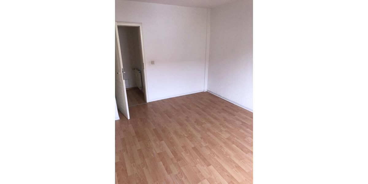 Erdgeschoßwohnung Suhl Aue 1 - 3 Zimmer, 70 m&sup2;, 565&euro; | Angebot:26687838