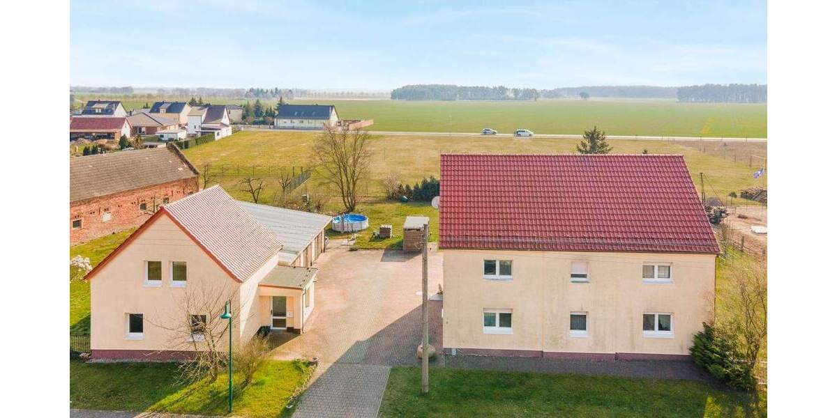 WIEDER VERFÜGBAR! Zweifamilienhaus + Einfamilienhaus mit viel Potenzial - Wohnduett in Grabo 1 zimmer