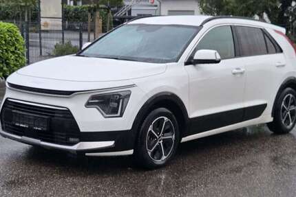Kia Niro 140.000 km 15.800 &euro; Zwingenberg 64673