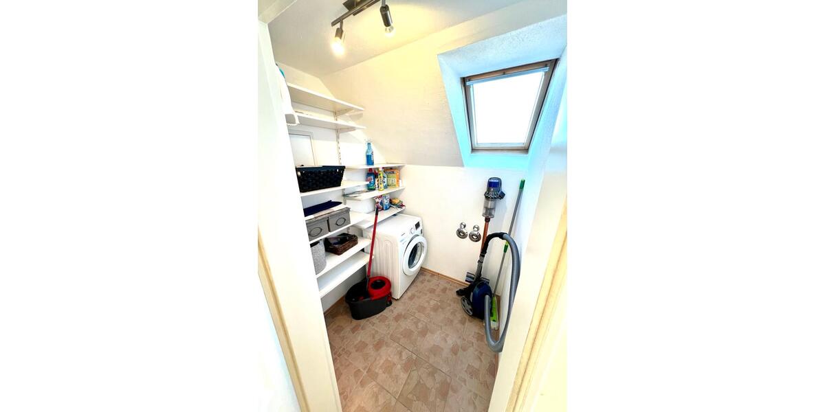 Dachgeschoßwohnung Bobingen - 3.5 Zimmer, 80 m&sup2;, 329.000&euro; | Angebot:25922081