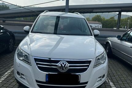 VW Tiguan 258.405 km 6.500 € Bonn 53179